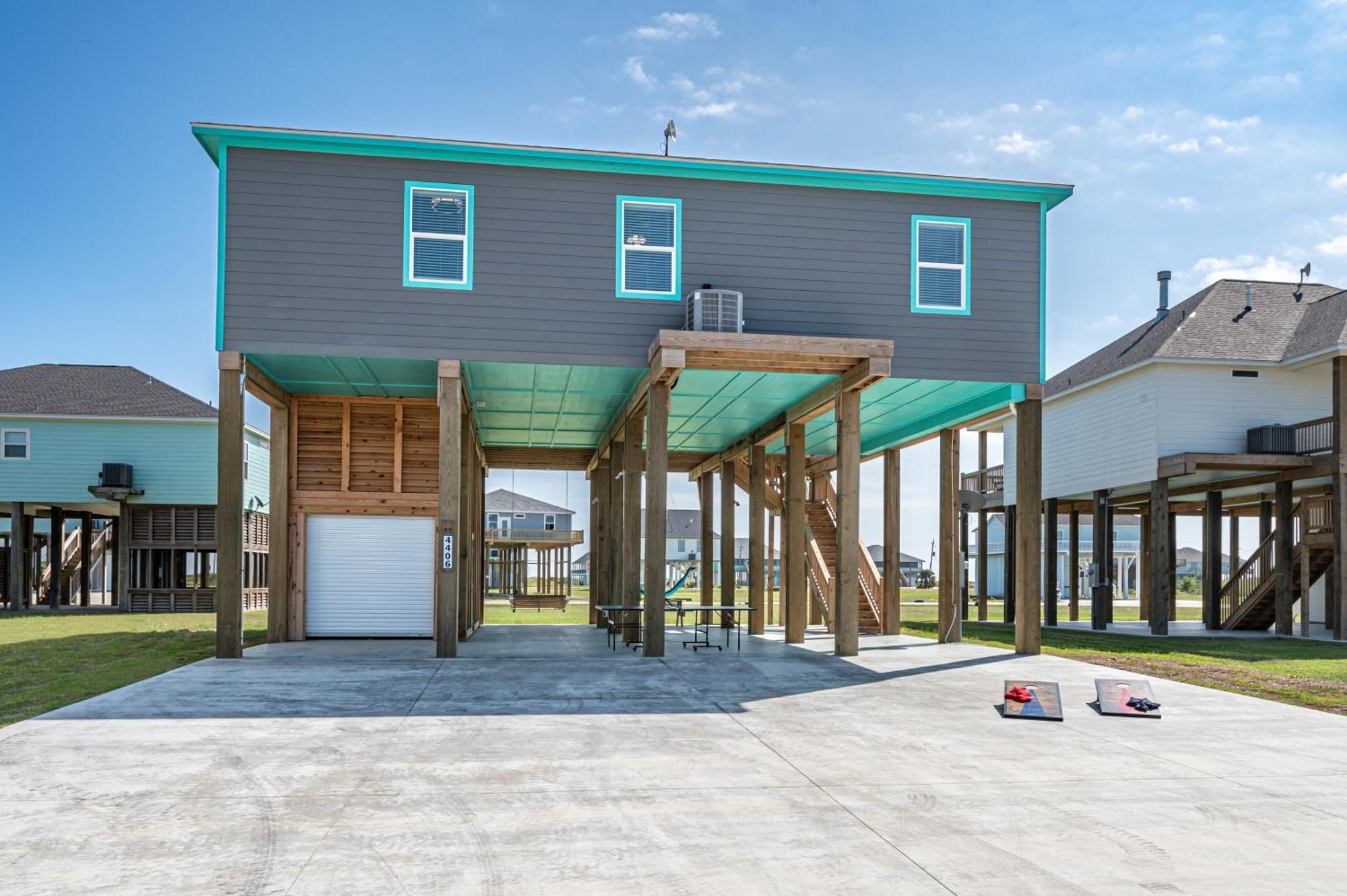 Stylish 4Br Crystal Beach Retreat Walk To Beach Bolivar Peninsula Exteriör bild